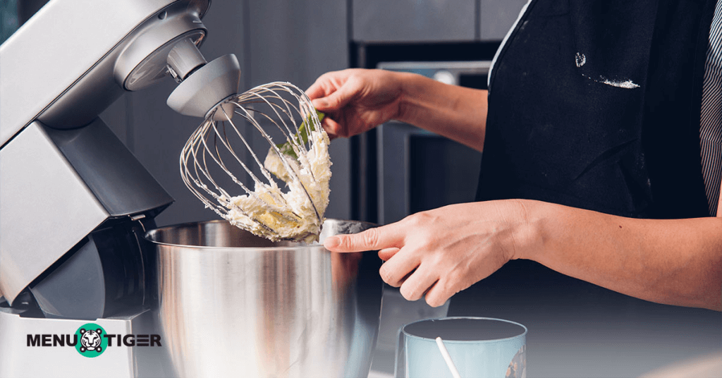 Mixer for restaurant kitchen